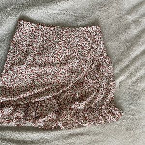 Only wore once Princess Polly Skirt